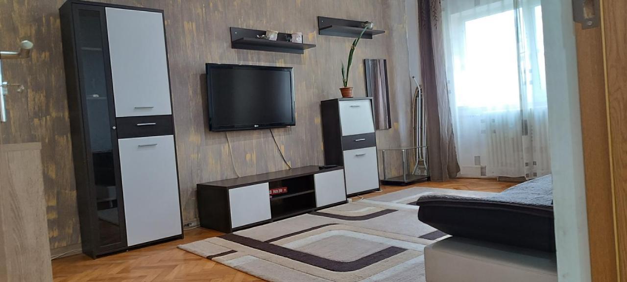 Appartement Lora'S House à Oradea Extérieur photo